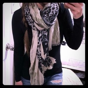 ⚡️SALE⚡️🐆Cheetah Scarf